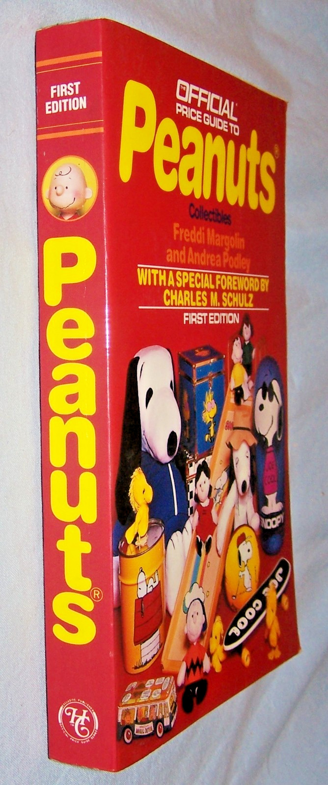 Official Price Guide to Peanuts Collectibles PB-1990-Margolin, Podley-317 pages