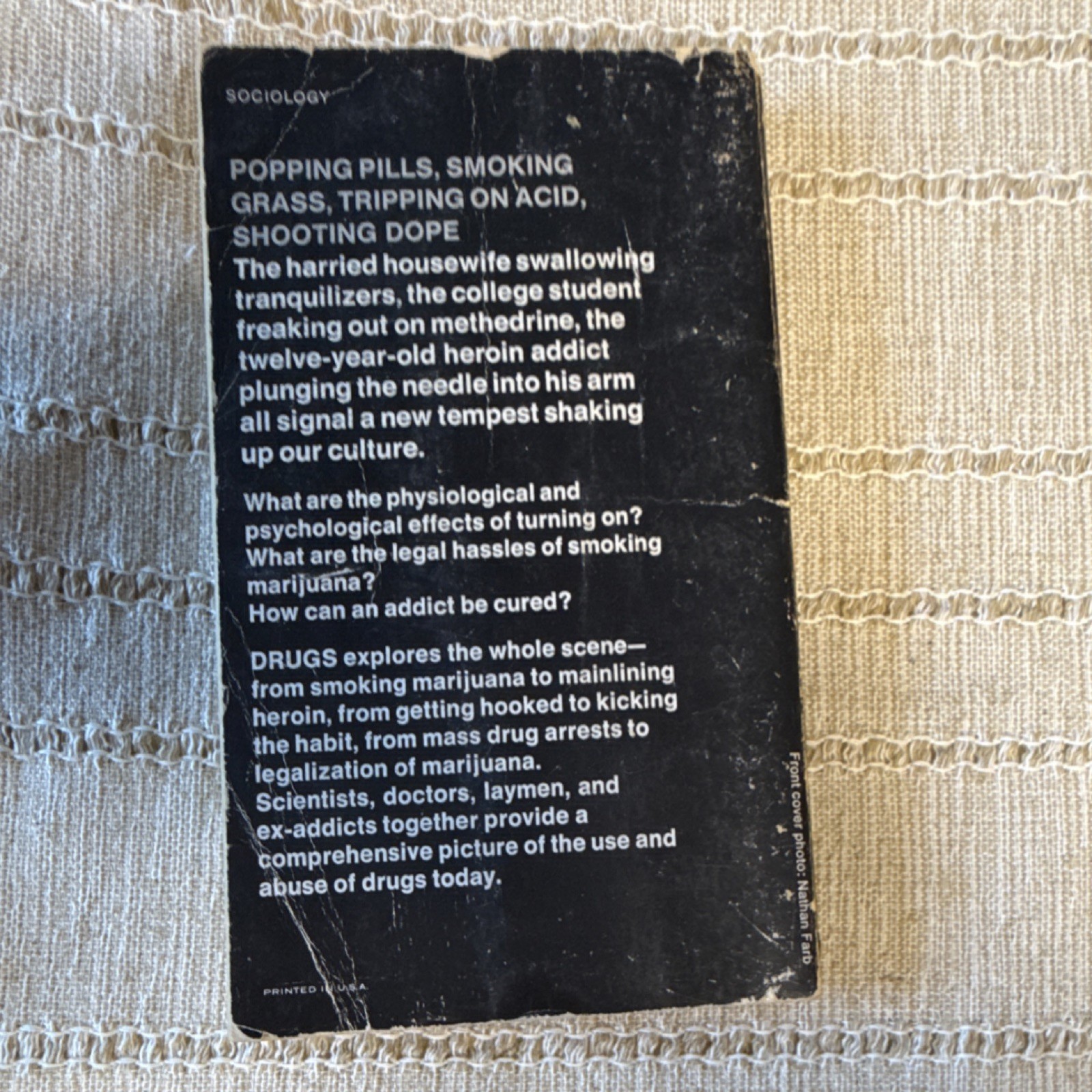 Drugs by Gerald Leinwand Paperback Washington Square Press Sociology Addiction