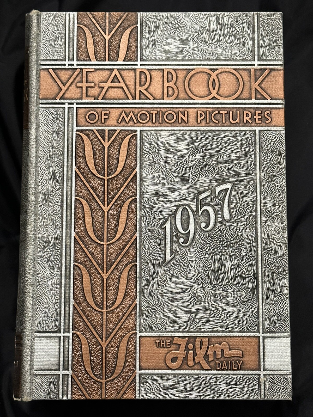 1957 THE FILM DAILY YEAR BOOK OF MOTION PICTURES 1280 PAGES