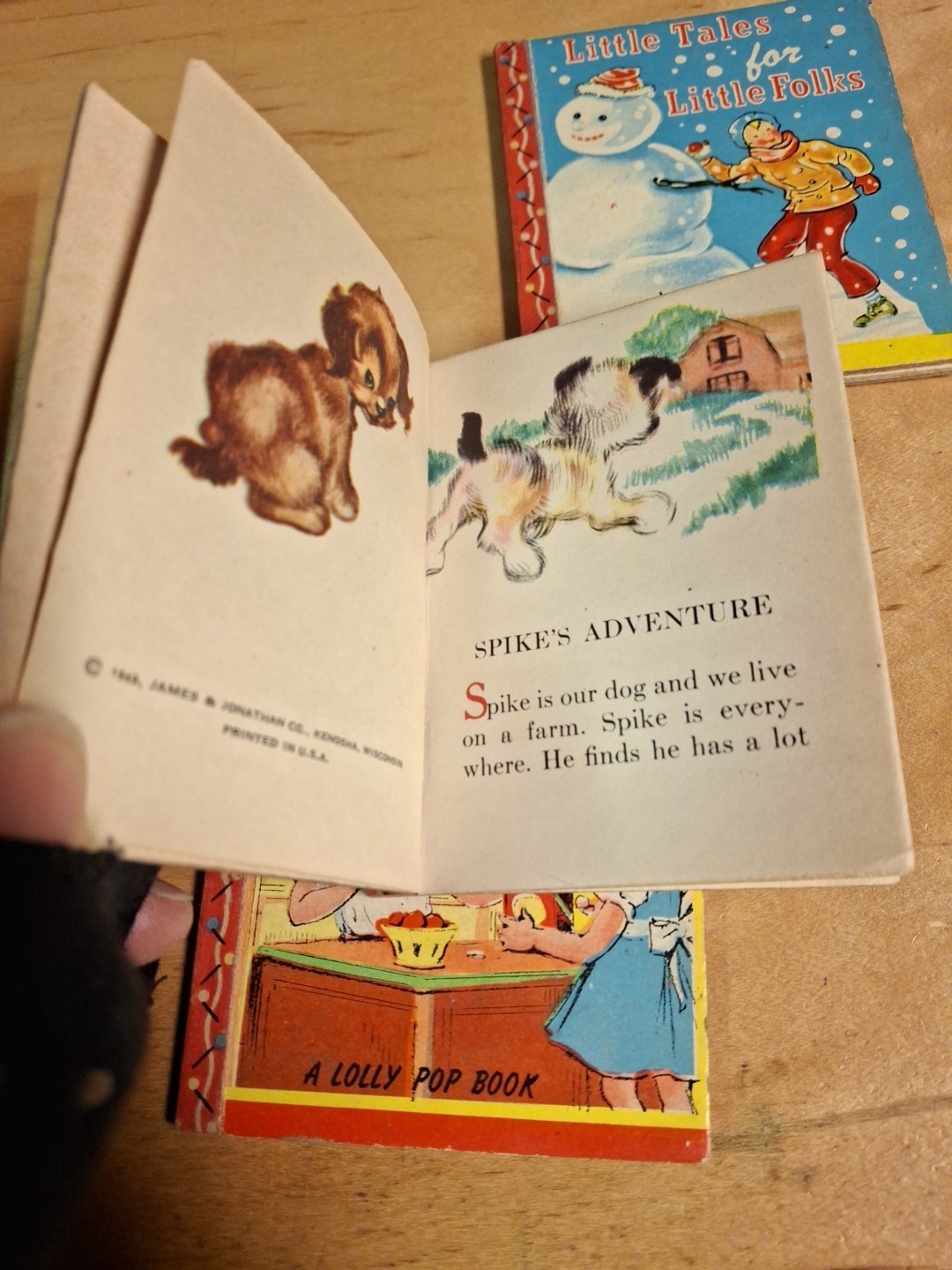 ANTQ Tom Thumb Books Rand McNally Lot 1943 1949 Nursery Rhymes Linen Dog Hankies