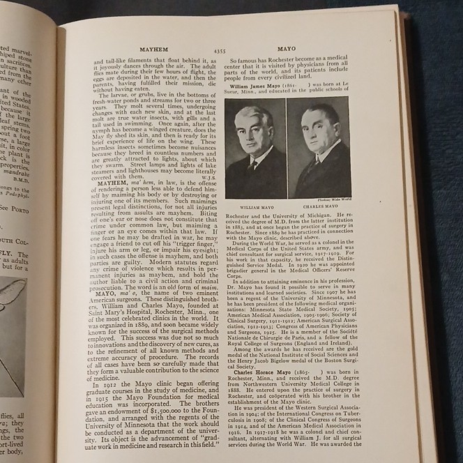 The World Book Encyclopedia Vol 7 Leon to Monroe 1931 Roach-Fowler HC Illus