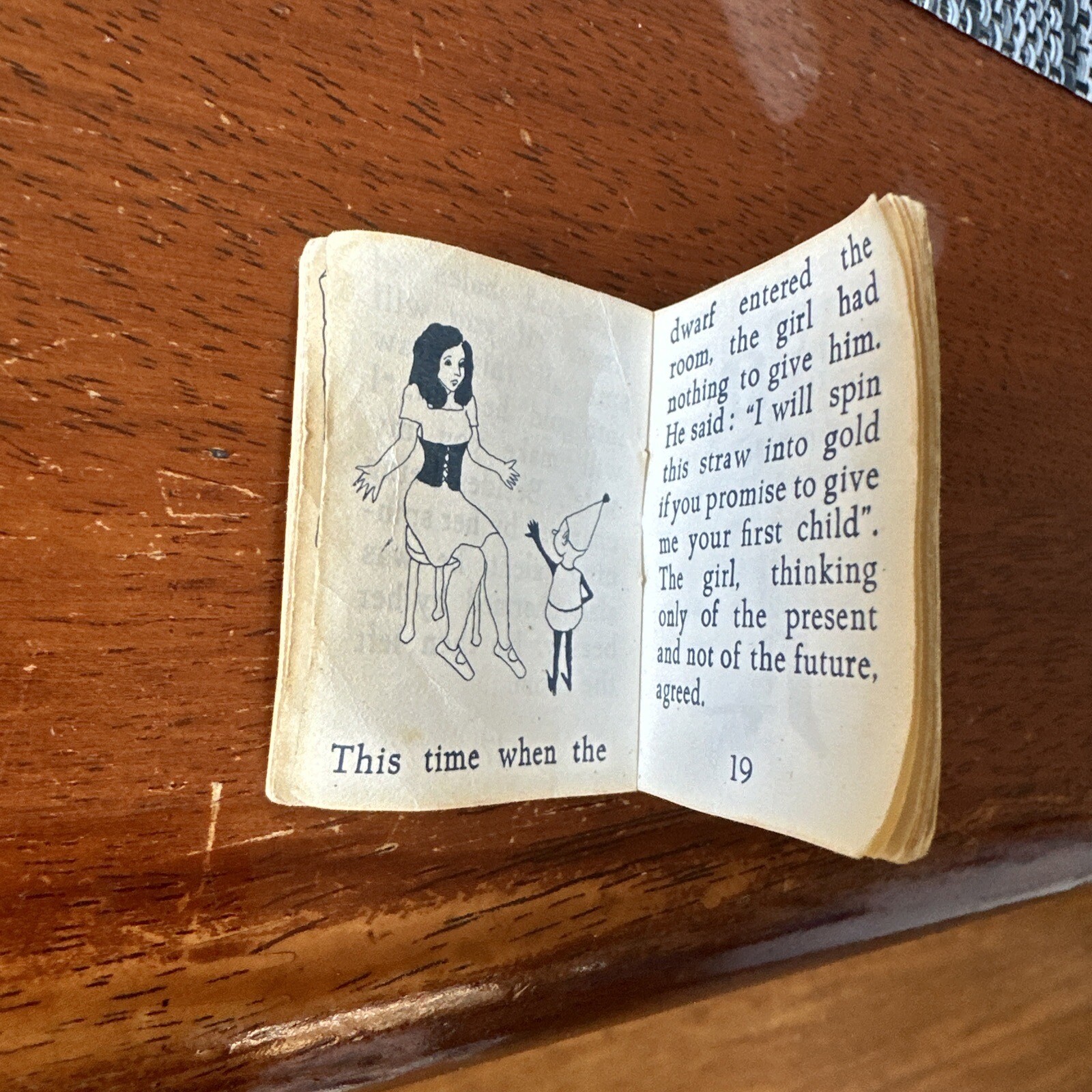 Vintage Rumpelstilskin Mighty Midget Miniature Book 3.5cm X 5cm