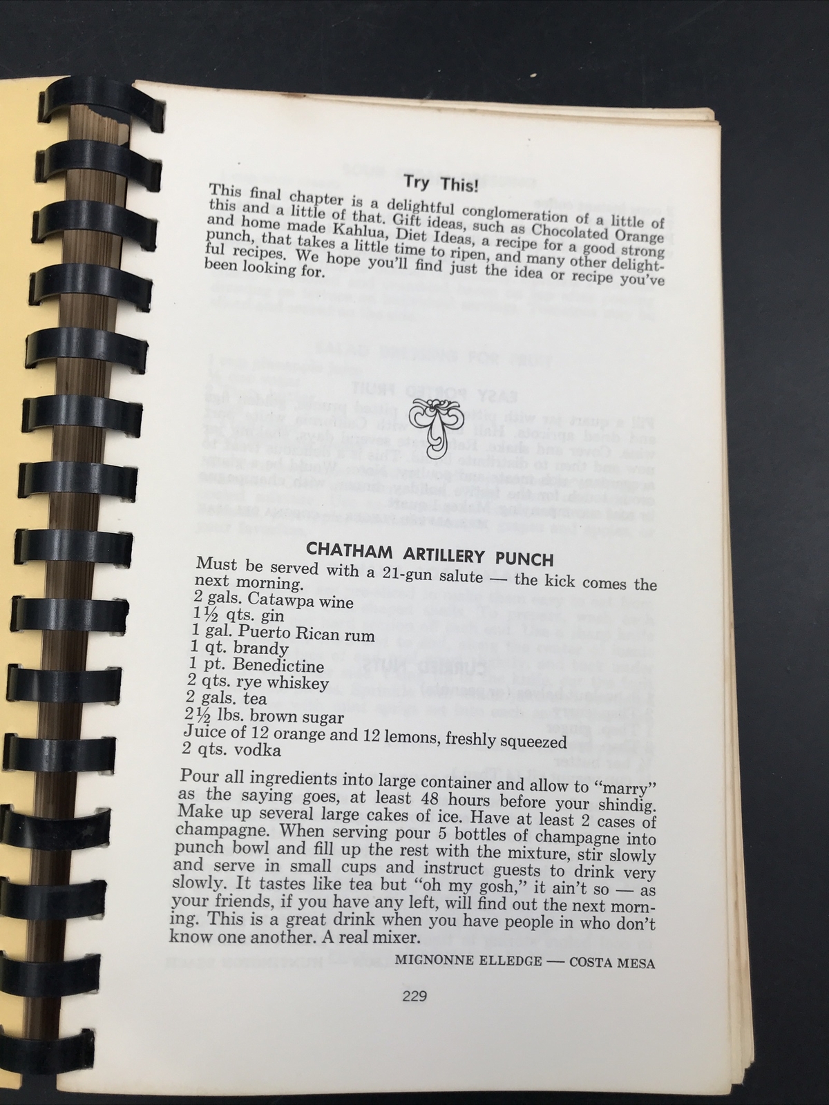 1967 VIVA L’APPETIT Cookbook Costa Mesa CA Recipes South Coast 250 Pages