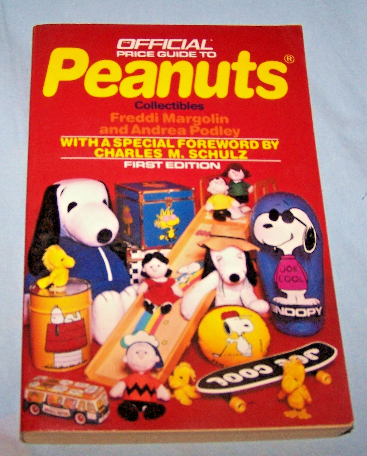 Official Price Guide to Peanuts Collectibles PB-1990-Margolin, Podley-317 pages
