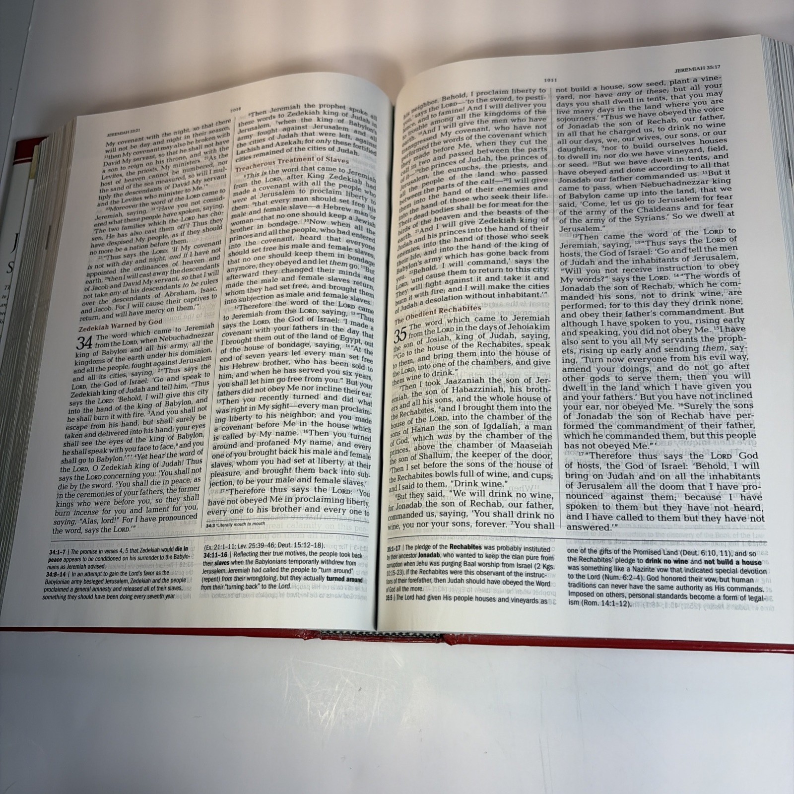 Jeremiah Study Bible-NKJV (Hardback or Cased Book) Dust Jacket Jeremiah
