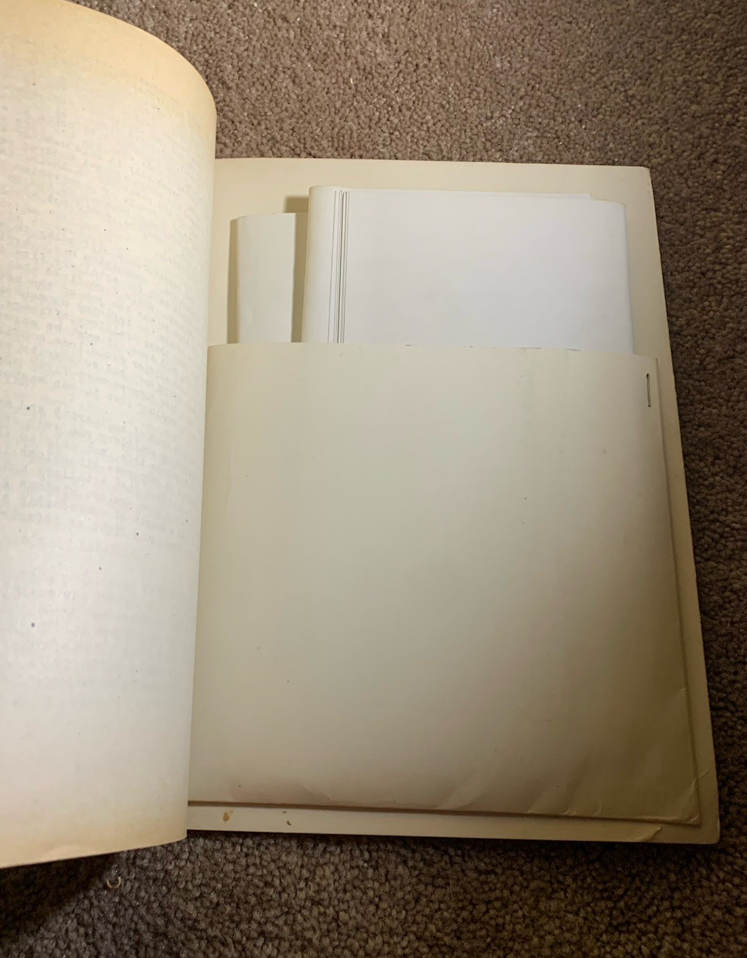 TROPIC LIGHTNING AND TARO LEAF IN KOREA 1950 MILITARY WAR BOOK INCLUDES 12 MAPS!