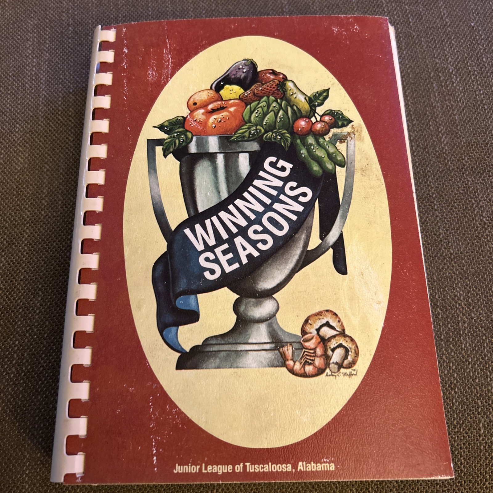 Winning Seasons Cookbook, Junior League of Tuscaloosa, AL 1980 ~ 382 Pages