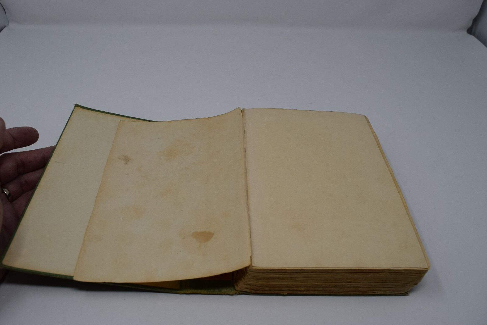Vtg Uncle Tom’s Cabin, Harriet Beecher Stowe, Louis Betts, No Date, 448 Pages