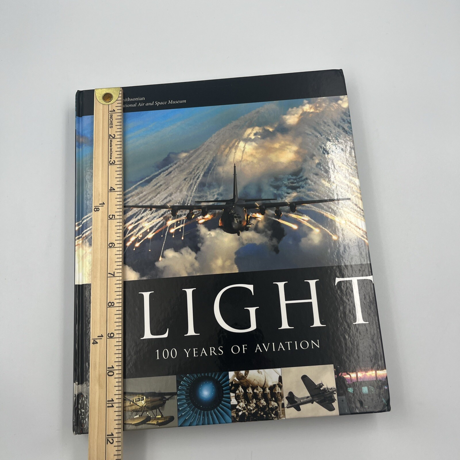FLIGHT: 100 Years of Aviation, Smithsonian Museum, 2009 Covent, 440 Pages, EH1