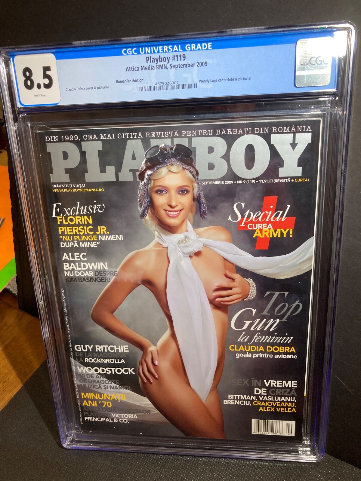 CGC Playboy September 2009 CGC 8.5 Romanian Issue Claudia Rare Foreign