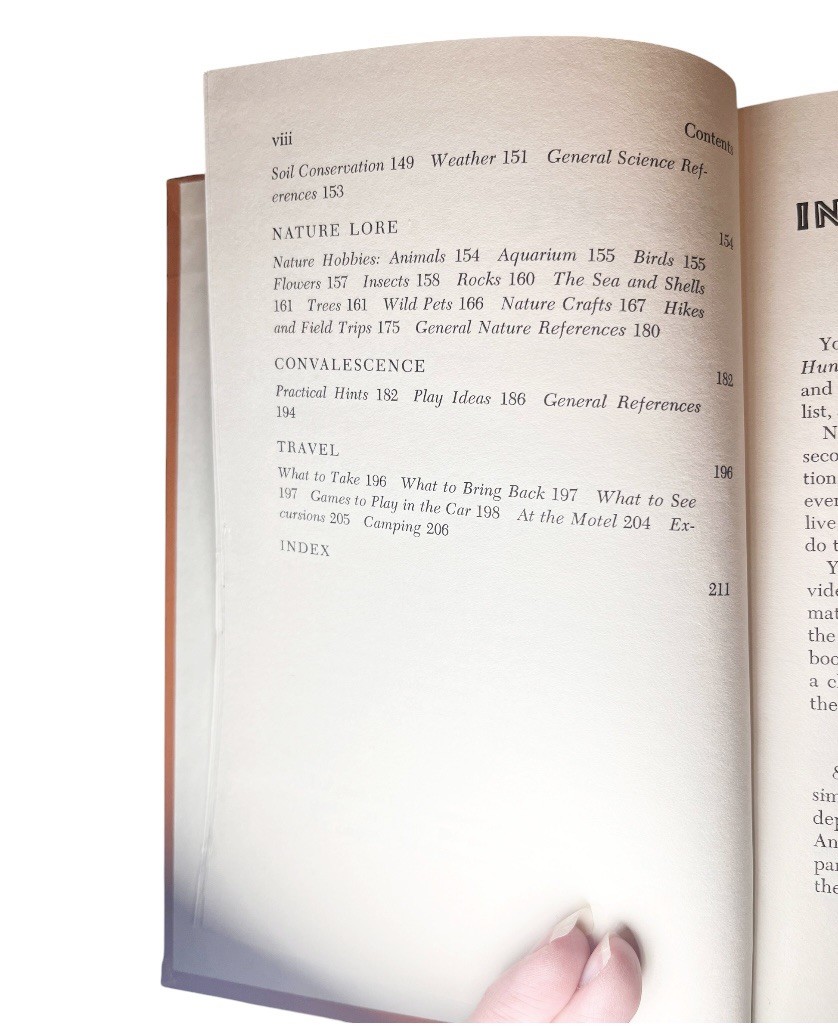 838 Ways To Amuse A Child – June Johnson (Hardcover, 1960) Some Damage