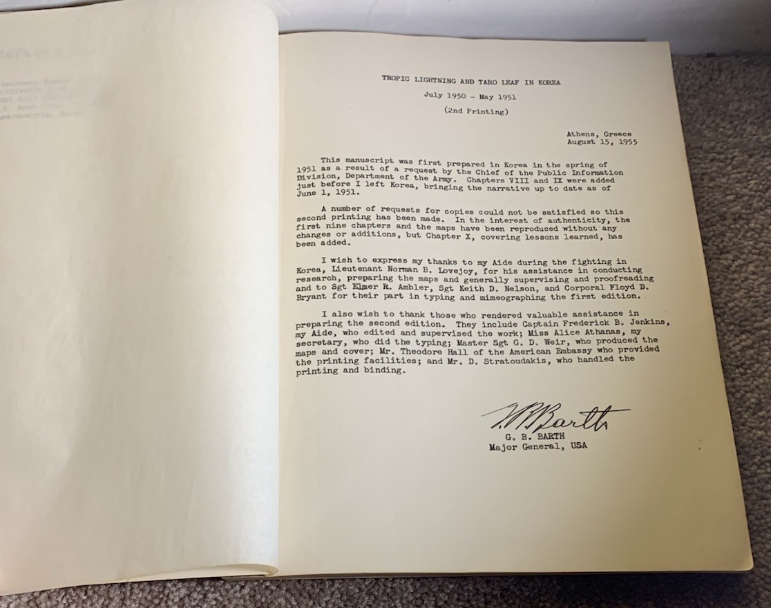 TROPIC LIGHTNING AND TARO LEAF IN KOREA 1950 MILITARY WAR BOOK INCLUDES 12 MAPS!