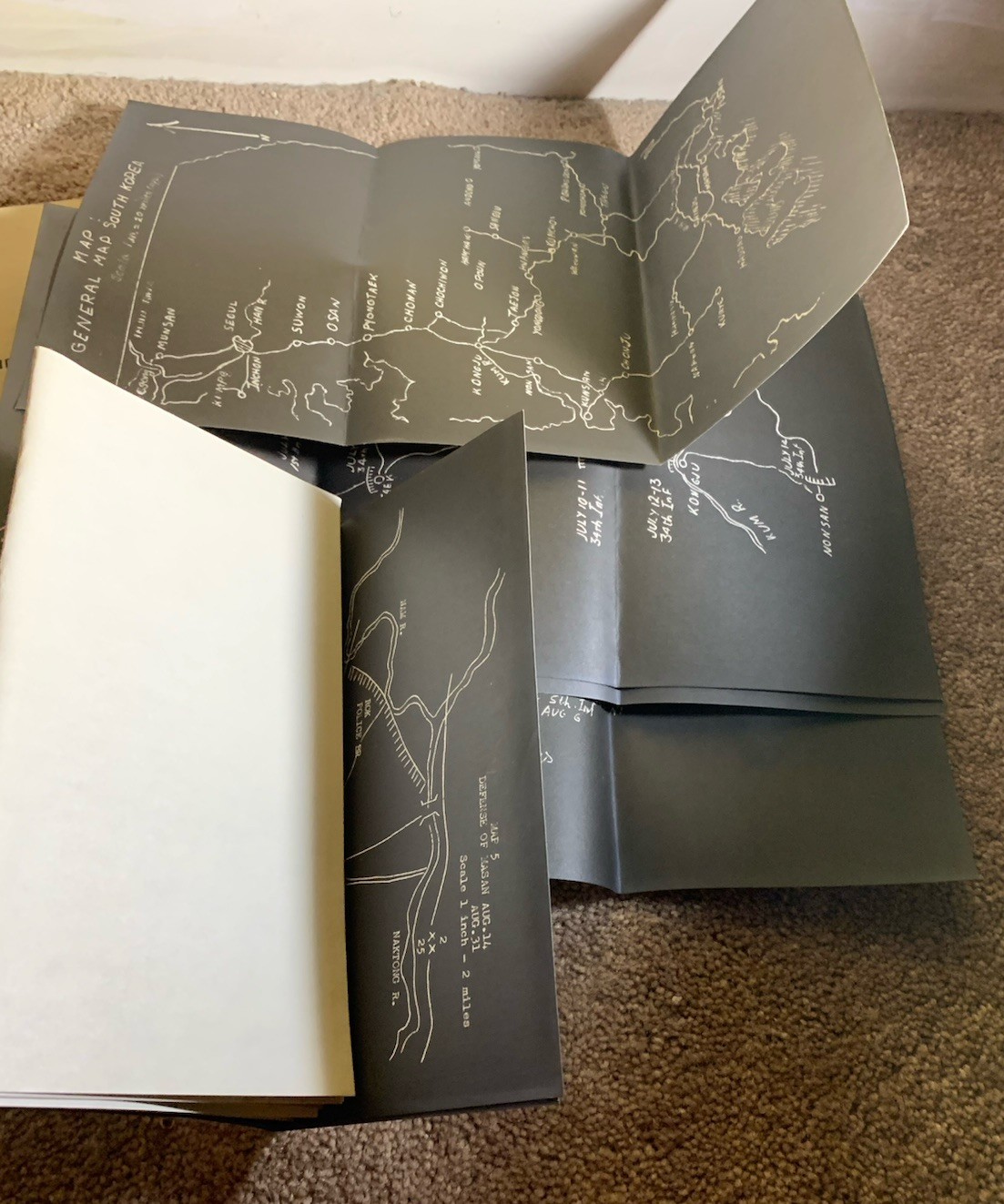 TROPIC LIGHTNING AND TARO LEAF IN KOREA 1950 MILITARY WAR BOOK INCLUDES 12 MAPS!
