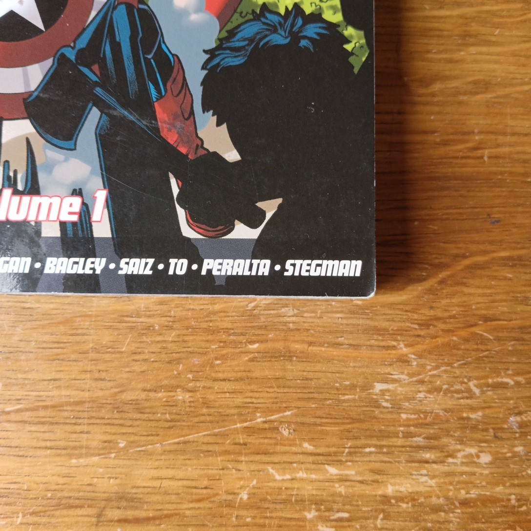 AVENGERS STANDOFF Vol. 1 Marvel 416 Pages Paperback First Printing 2016 Graphic