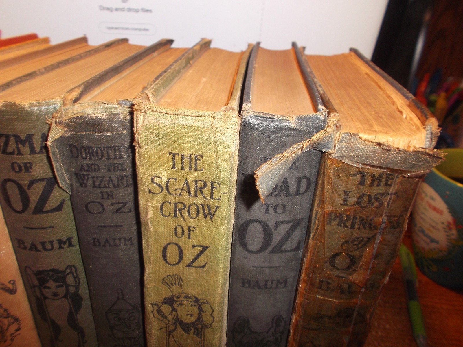 12 – Oz Books by L. Frank Baum – Illust by J. Neill – Reilly & Lee – HC