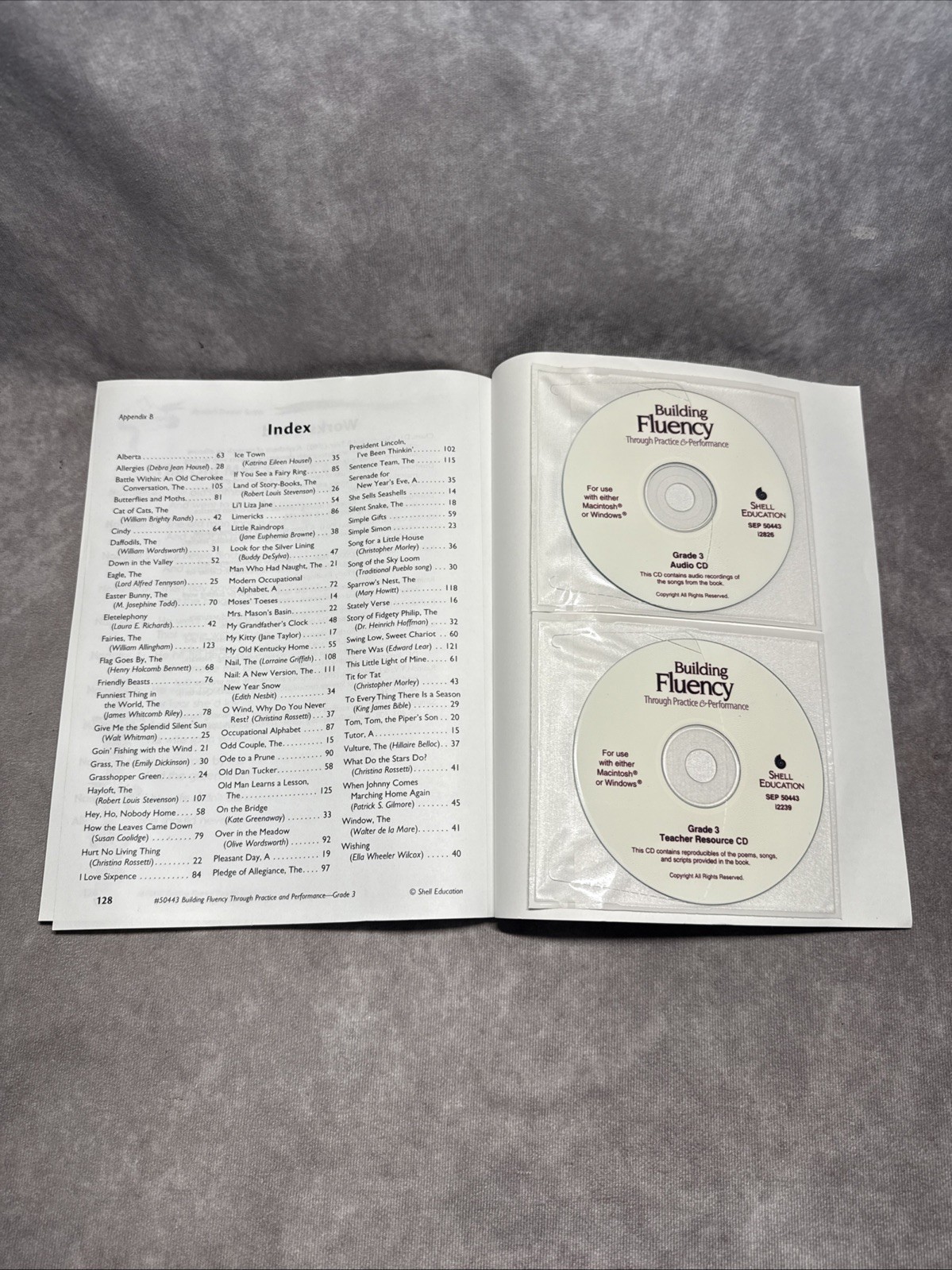 Building Fluency Through Practice & Performance Grade 3 Rasinski Paperback CDs