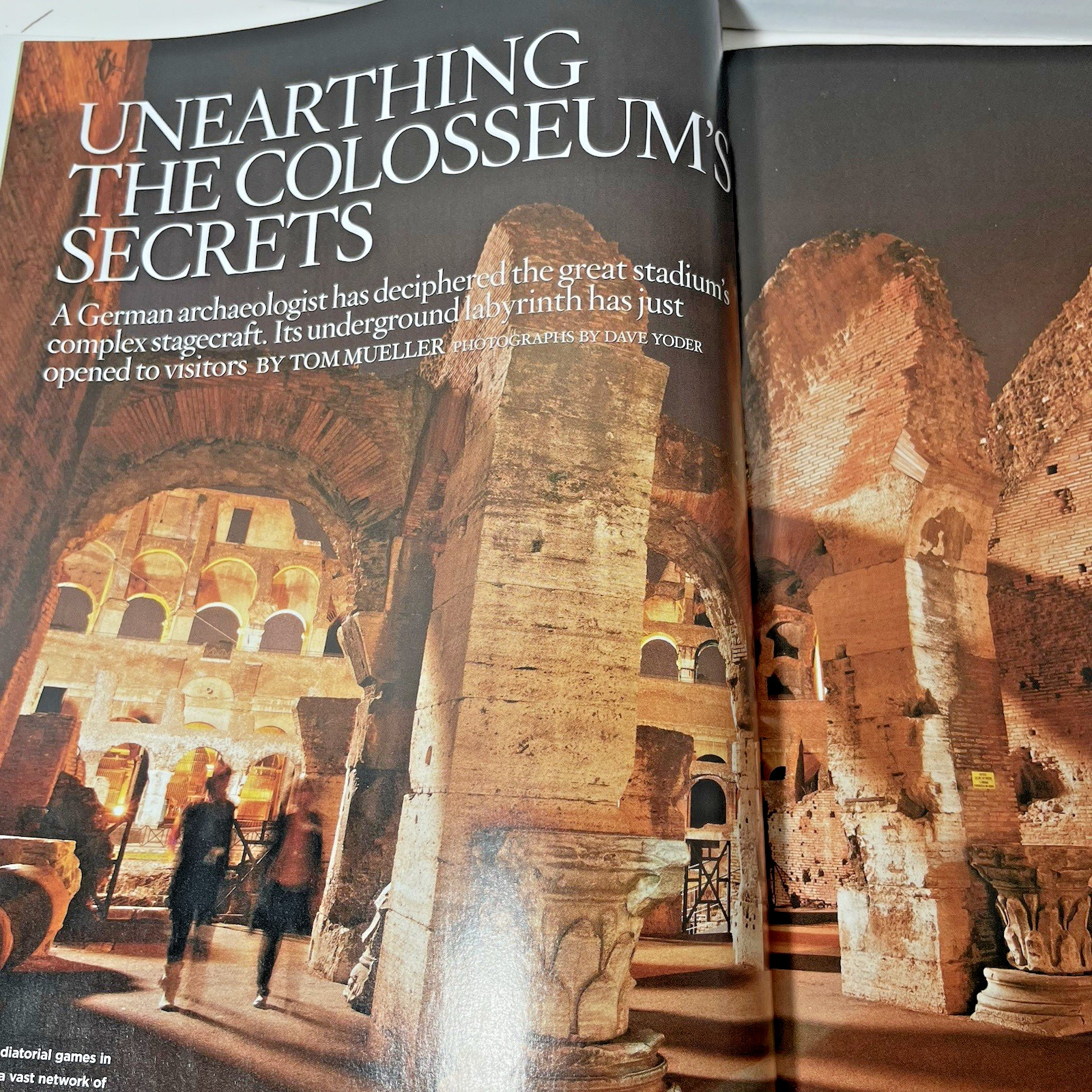 Smithsonian Magazine JAN 2011 Secrets of the Colosseum Hogs in TX 92 pages