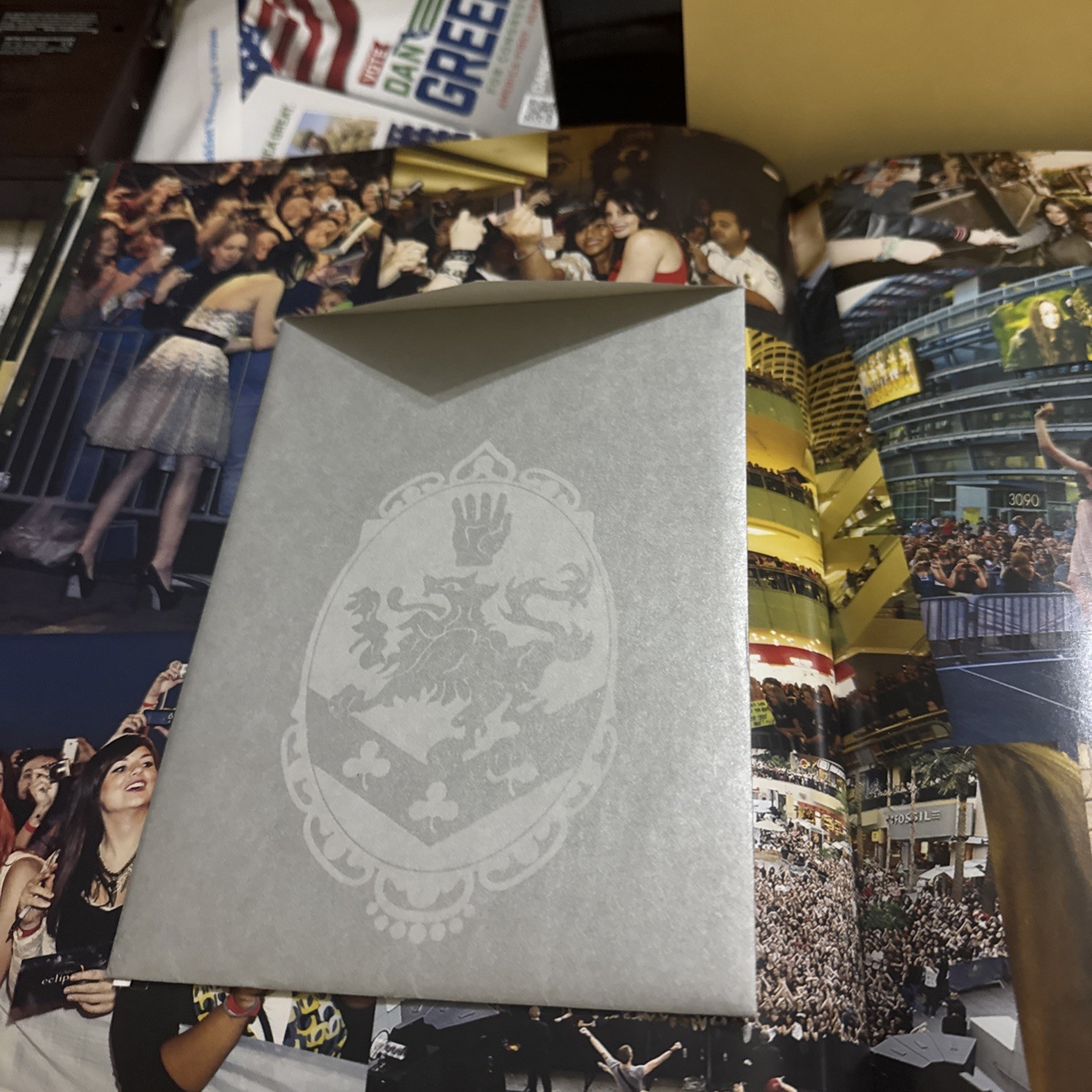 The Twilight Saga: The Complete Film Archive: Memories, Mementos, and Treasures
