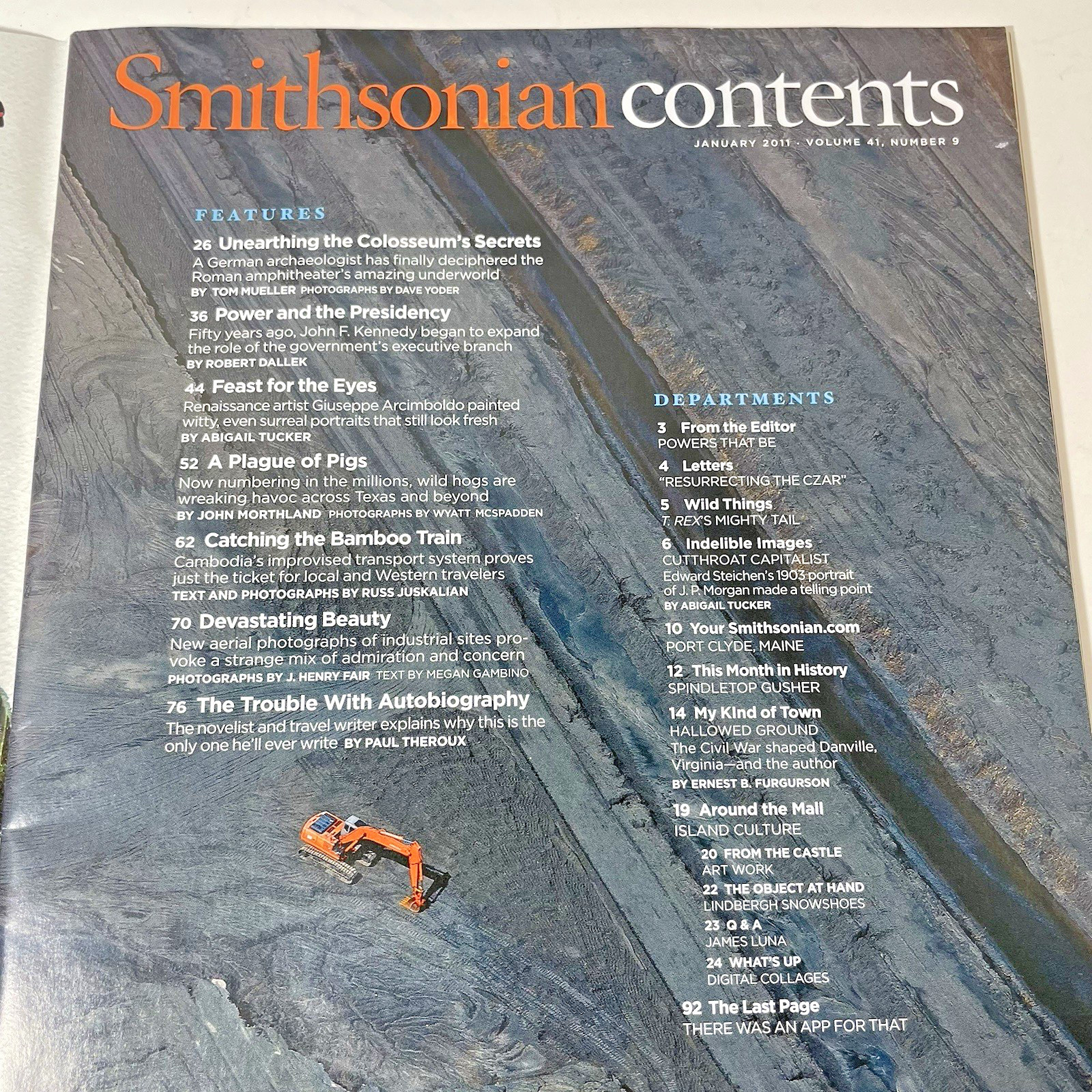 Smithsonian Magazine JAN 2011 Secrets of the Colosseum Hogs in TX 92 pages