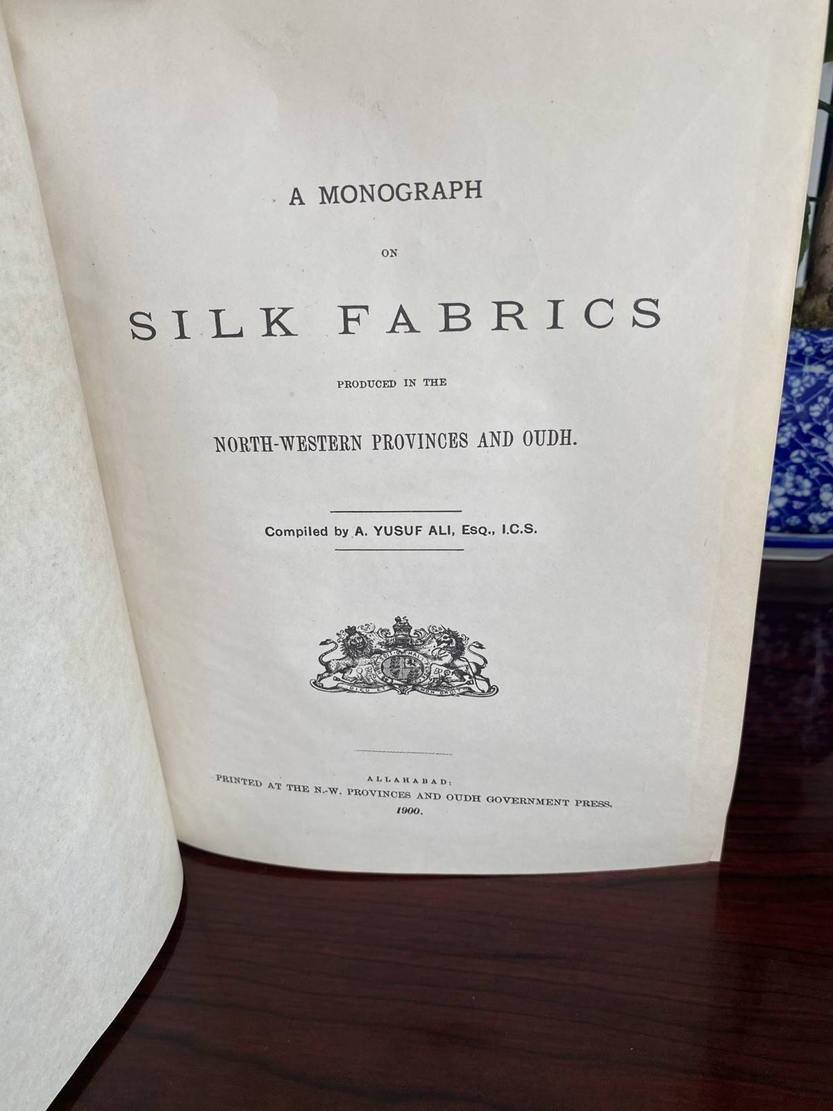Calico Museum Textile Monograph Silk Fabrics 1974 Reprint India Ahmedabad