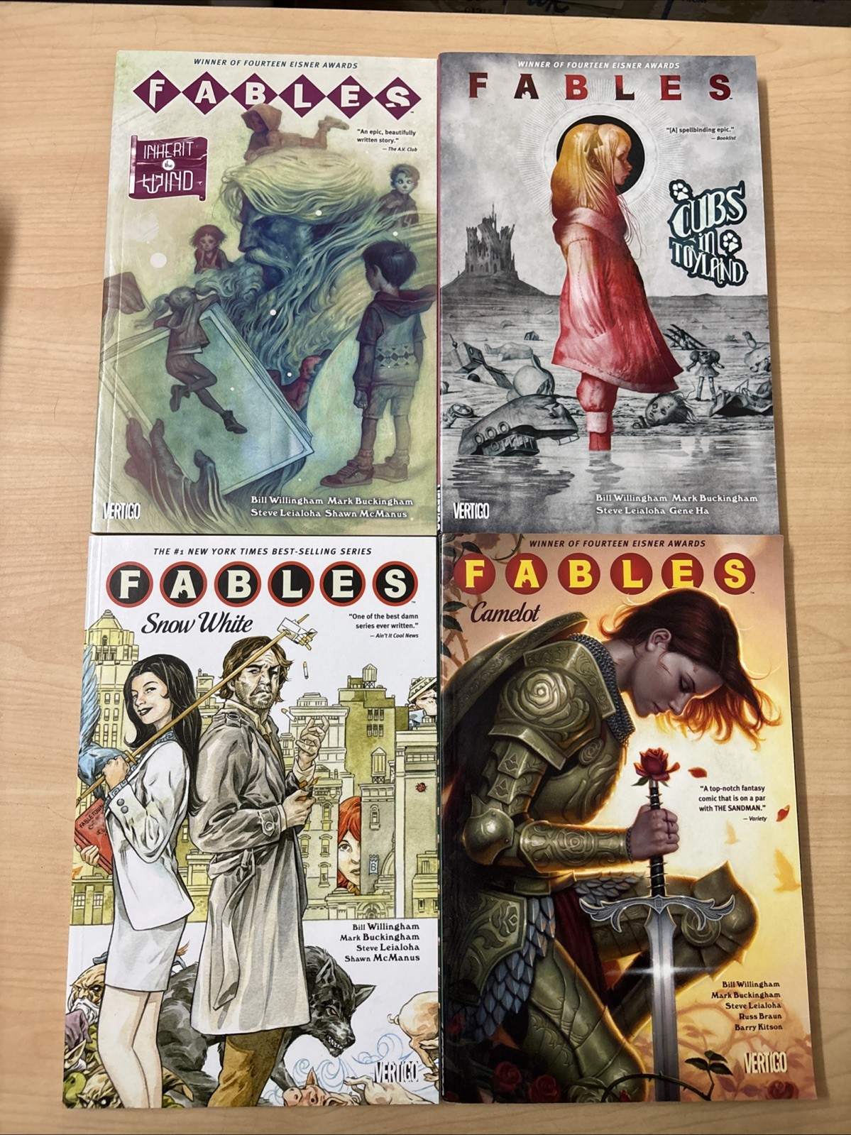 Lot 27 Fables Vol. 1-22 DC Vertigo Comics Complete Set Bill Willingham + Fairest
