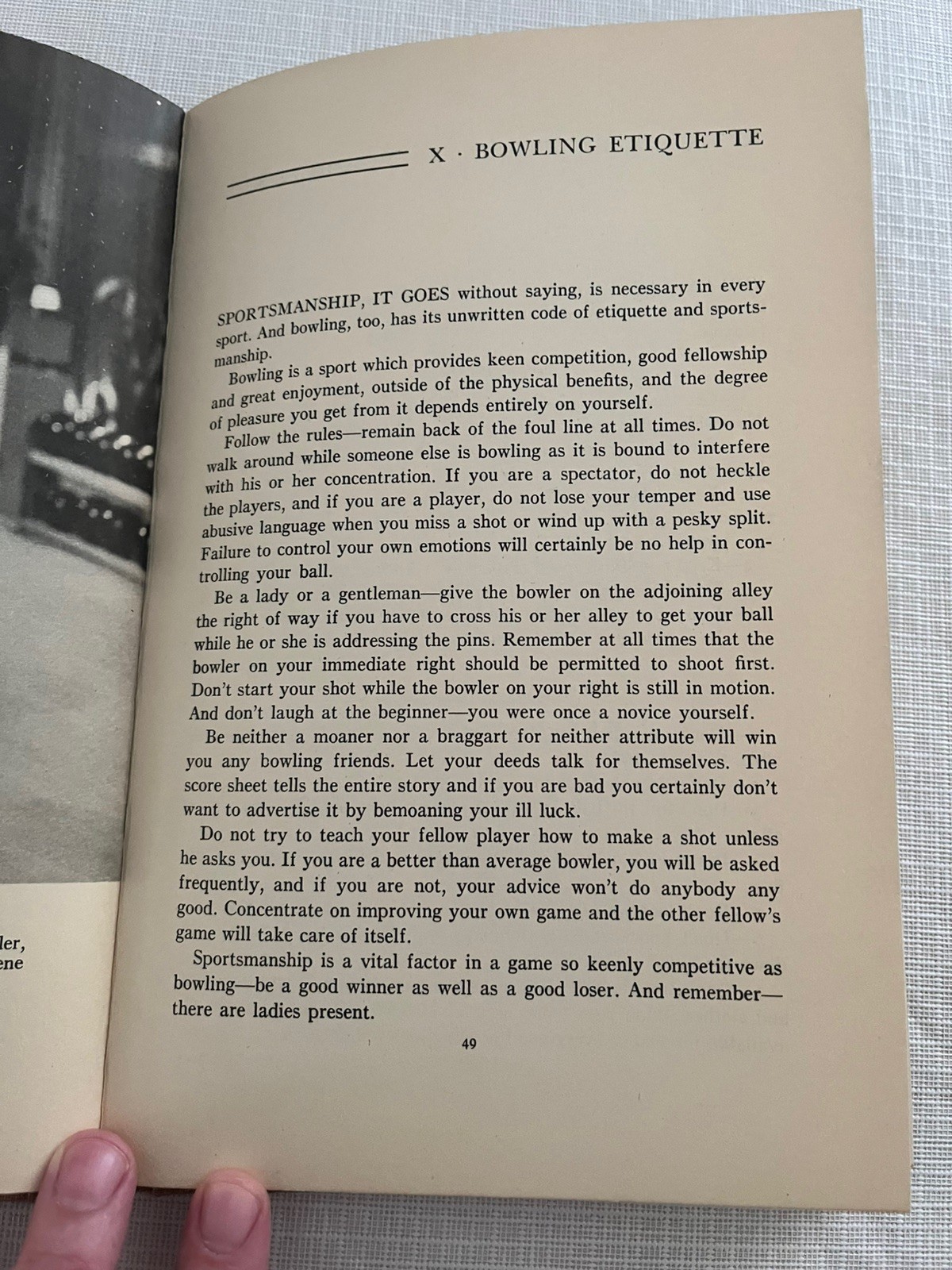 Vintage Bowling For All 1943 Hardback Book The Barnes Dollar Sports Library