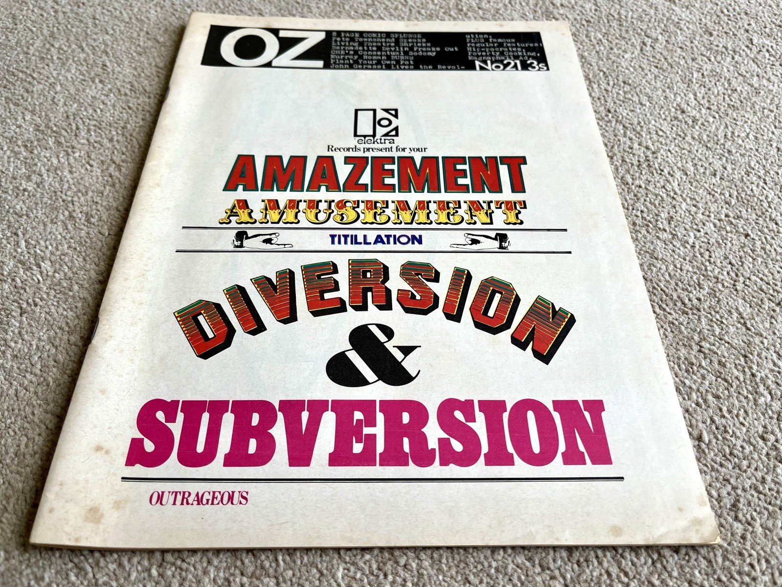 OZ MAGAZINE No.21 with Outcry and Running Man inserts.
