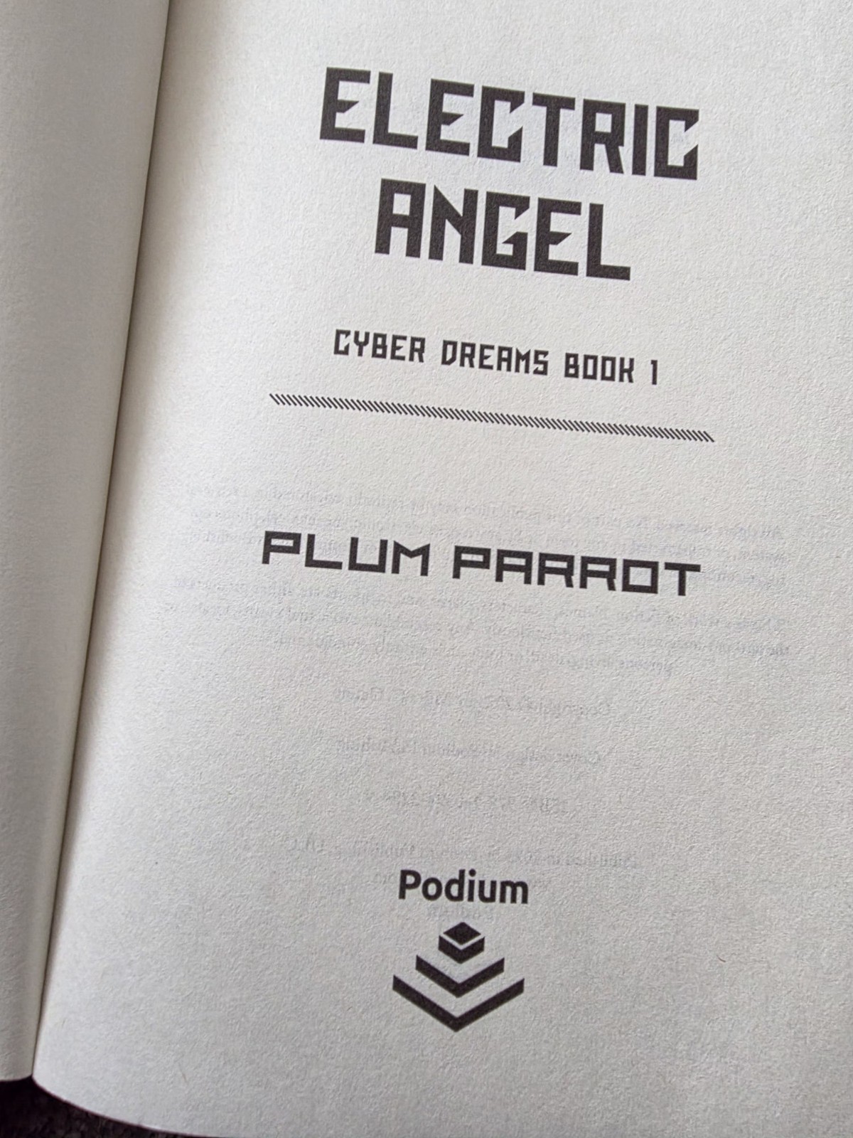 Electric Angel: Dystopian Sci-Fi Adventure (Cyber Dreams)
