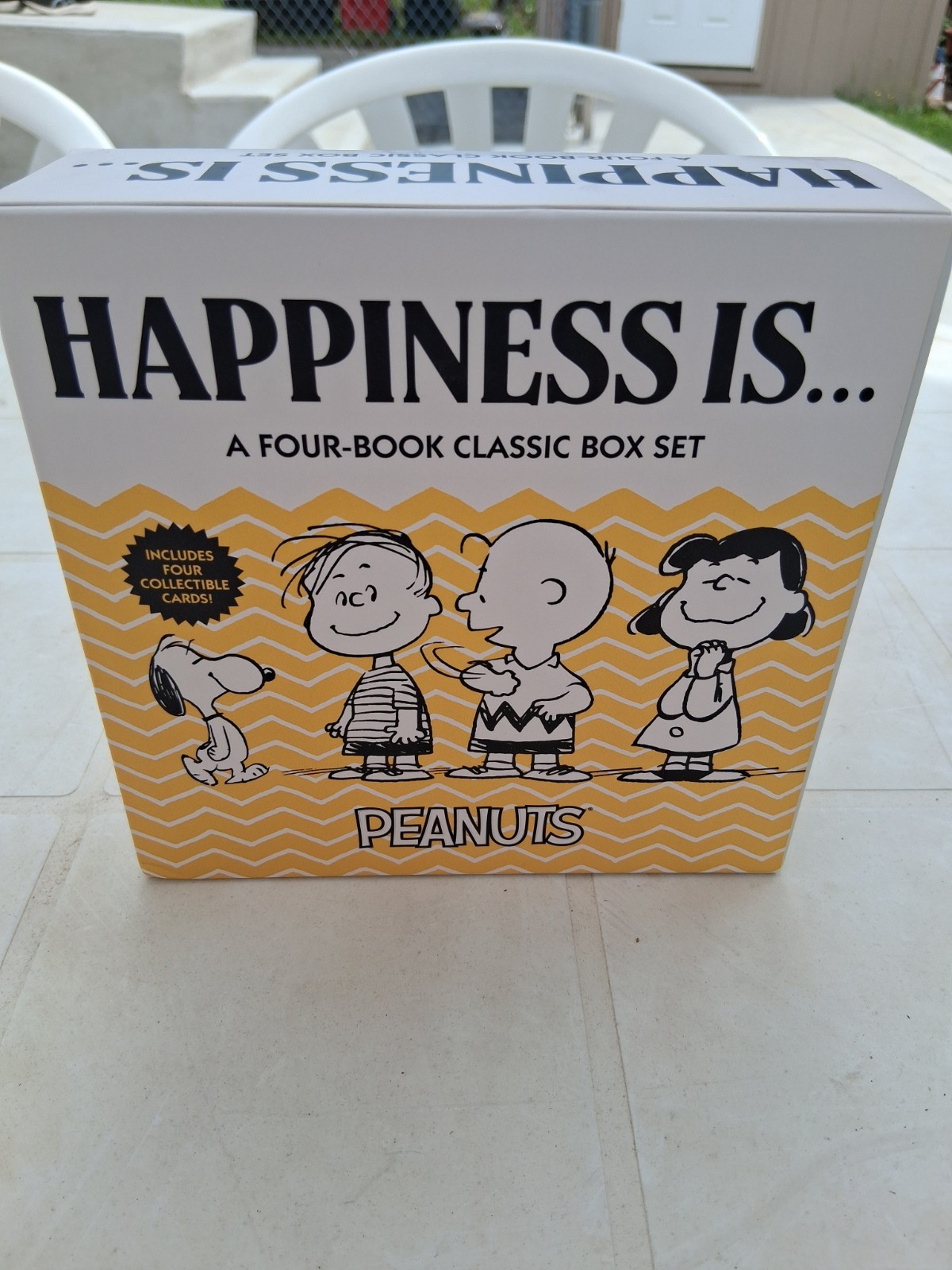 Peanuts Happiness Is A Book Classic Box Set Charles M Schulz Charlie Brown