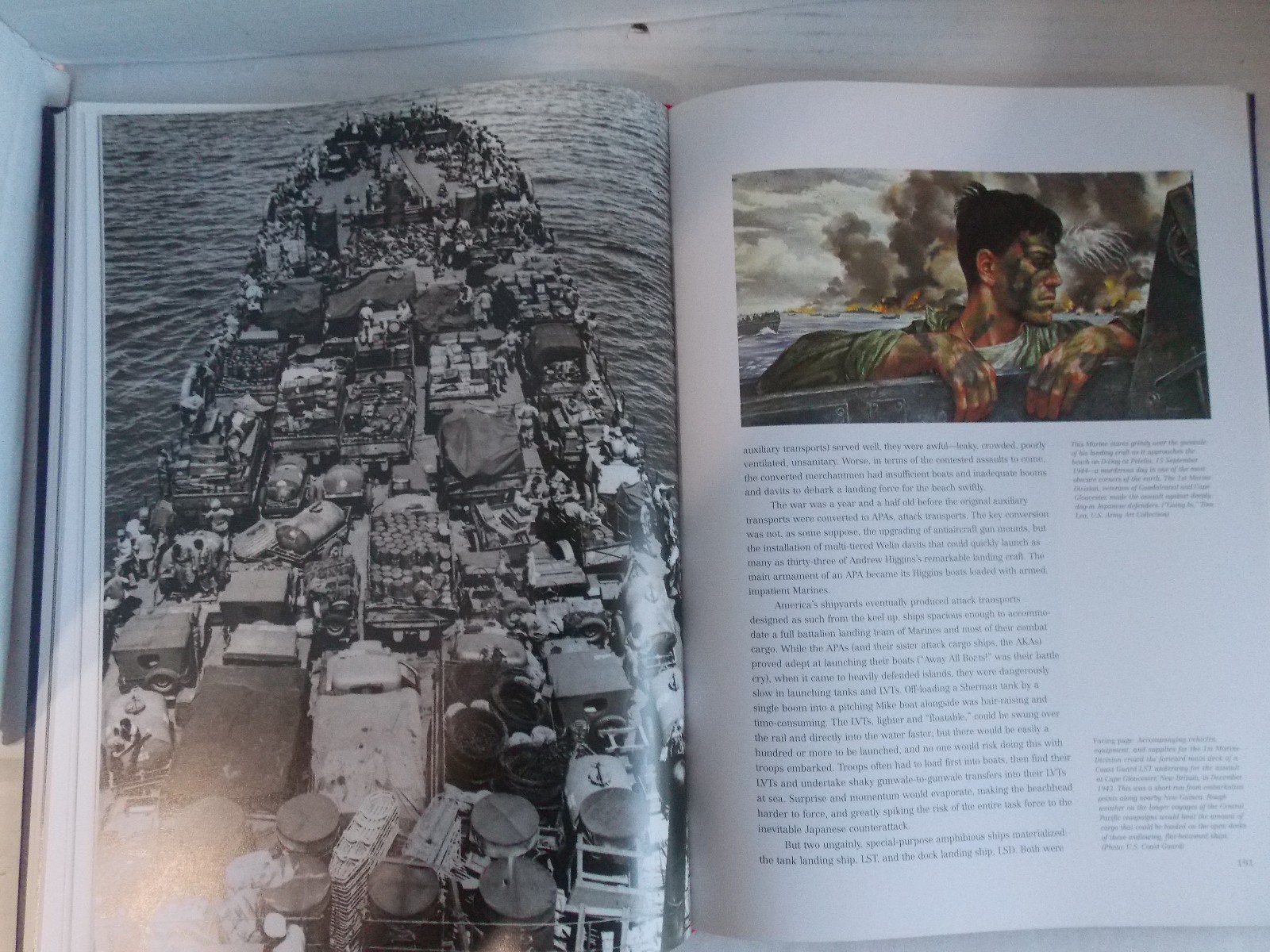THE MARINES Marine Corps Heritage Foundation ILLUSTRATED BOOK 2012LARGE