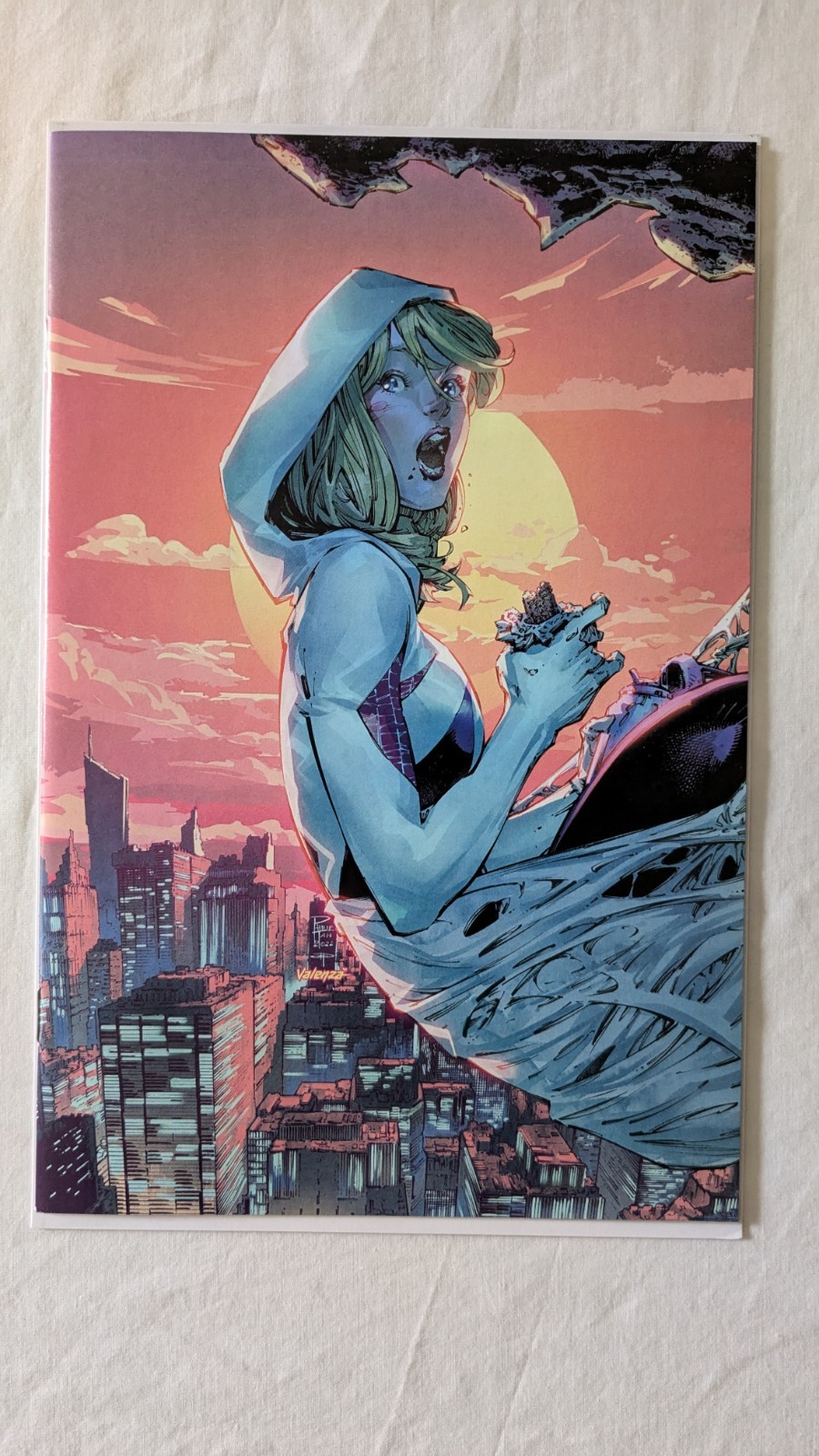 Spider-Gwen Gwenverse #4 – Philip Tan Virgin Variant Unknown Comics