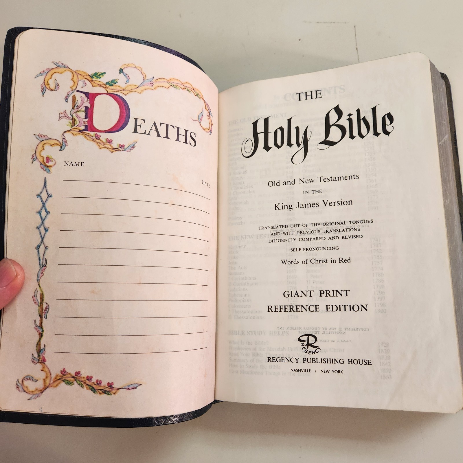 Holy Bible KJV Giant Print Red Letter Reference Concordance 1976 Regency