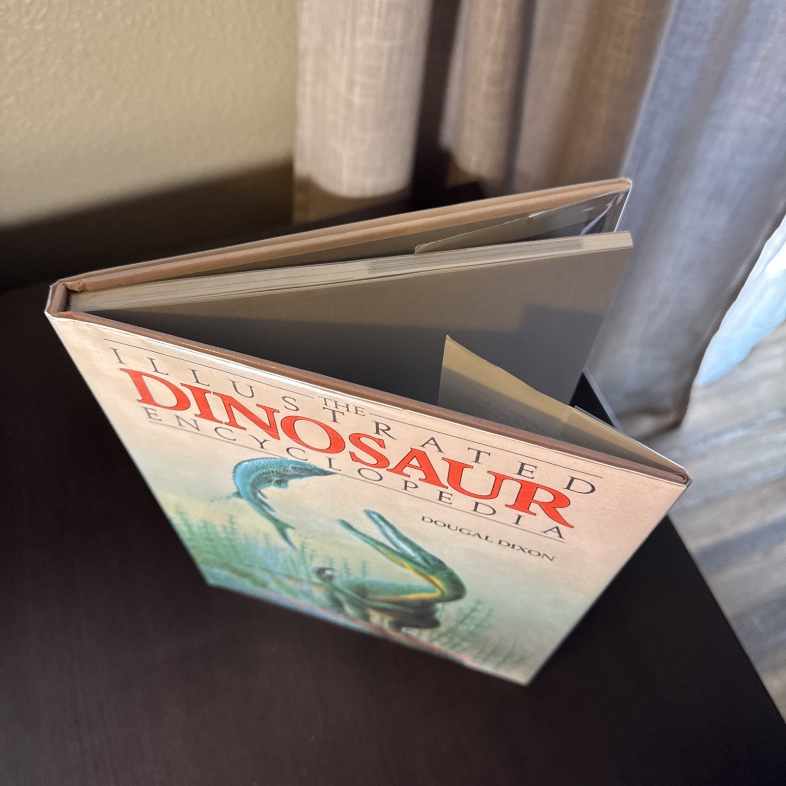 Illustrated Dinosaur Encyclopedia by Dougal Dixon (1988, Hardcover)