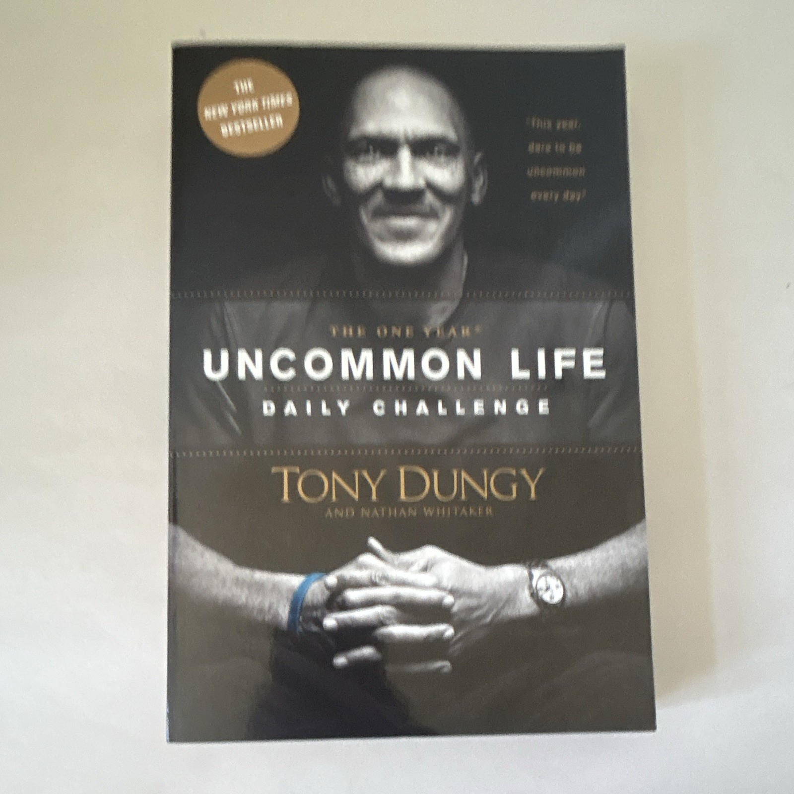 Tyndale Momentum One Year Uncommon Life Daily Challenge Dungy Whitaker 2011 PB …
