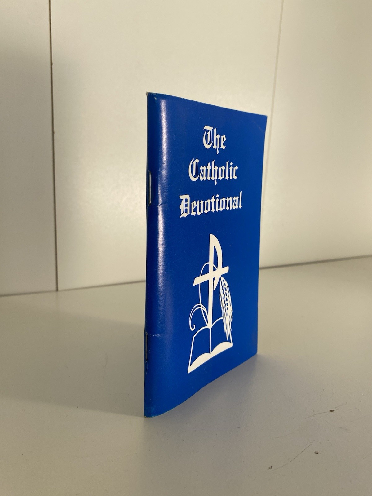 VTG, “THE CATHOLIC DEVOTIONAL PRAYER BOOK,” (3.25″ x 5.25″) 74 Pages, (c) 2001