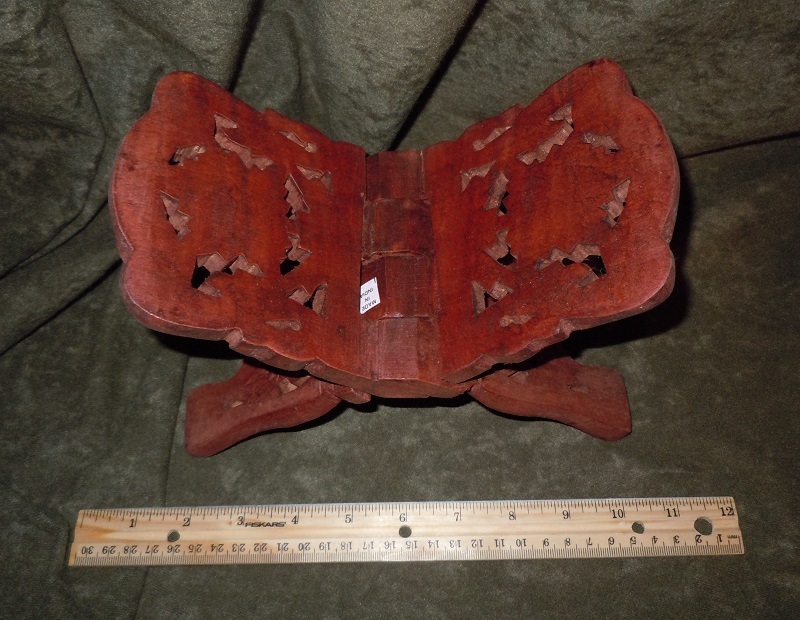 Book Stand Leaf design NEW small carved wood Book accessory 11.6oz 9.75″ x 4.60″