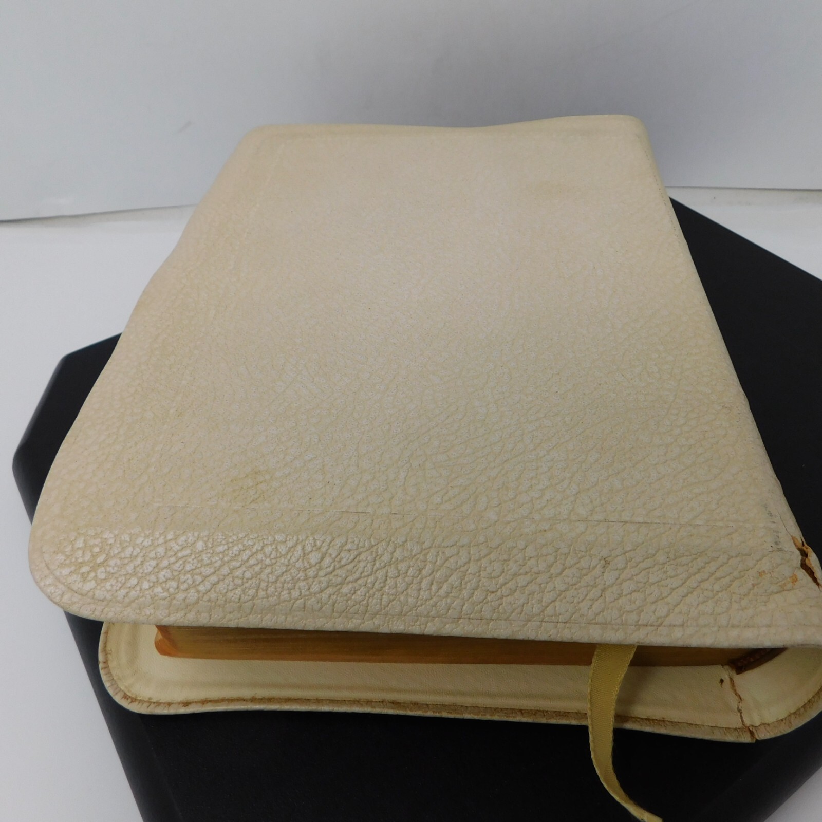 1959 The Holy Bible Spiritual Harvest Edition KJV (Leather, Indexed, USA)
