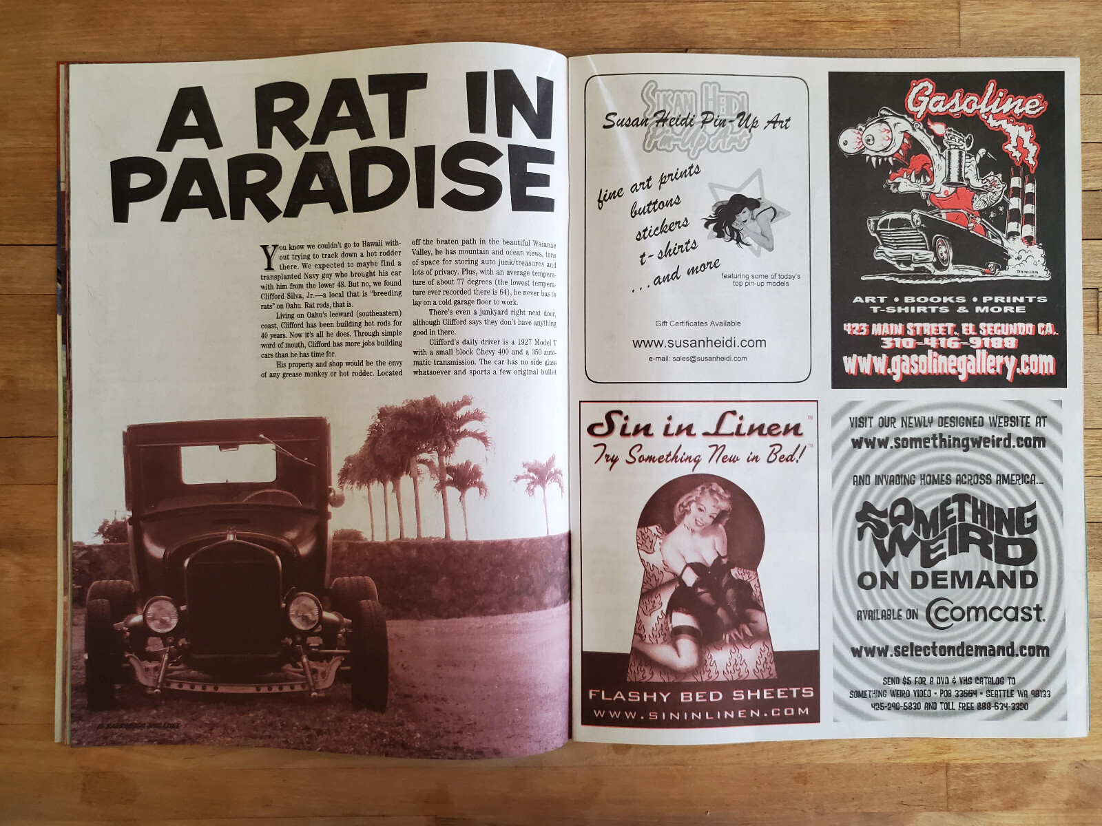 Barracuda Magazine #27 Hawaii Edition Iolani Palace La Mariana Gecko TIki Pin Up