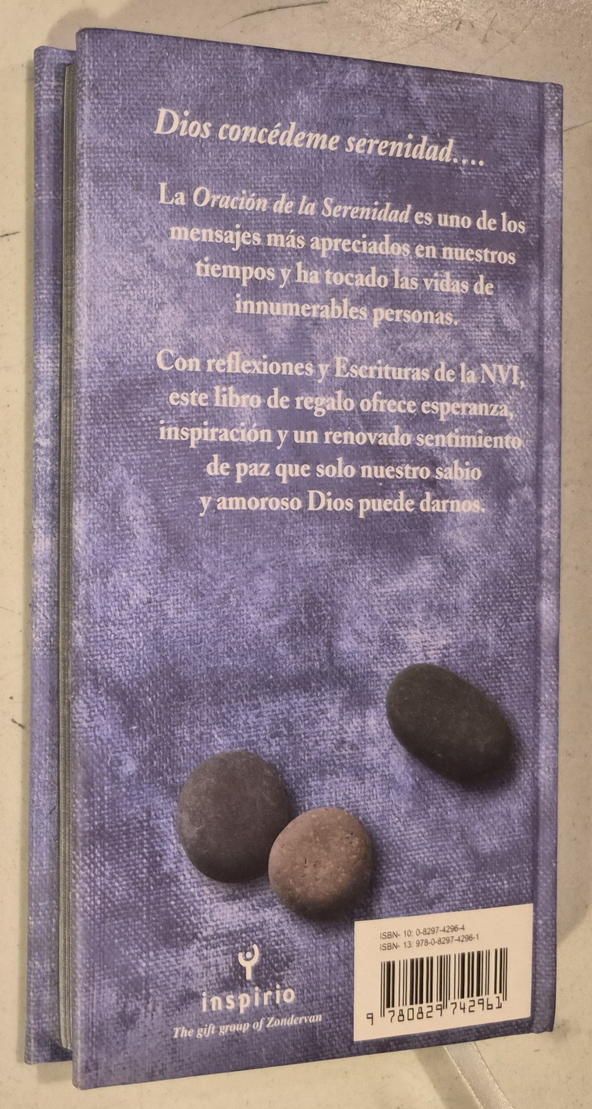 Serenidad: Reflexiones y Escrituras Sobre la Oracion de la Serenidad