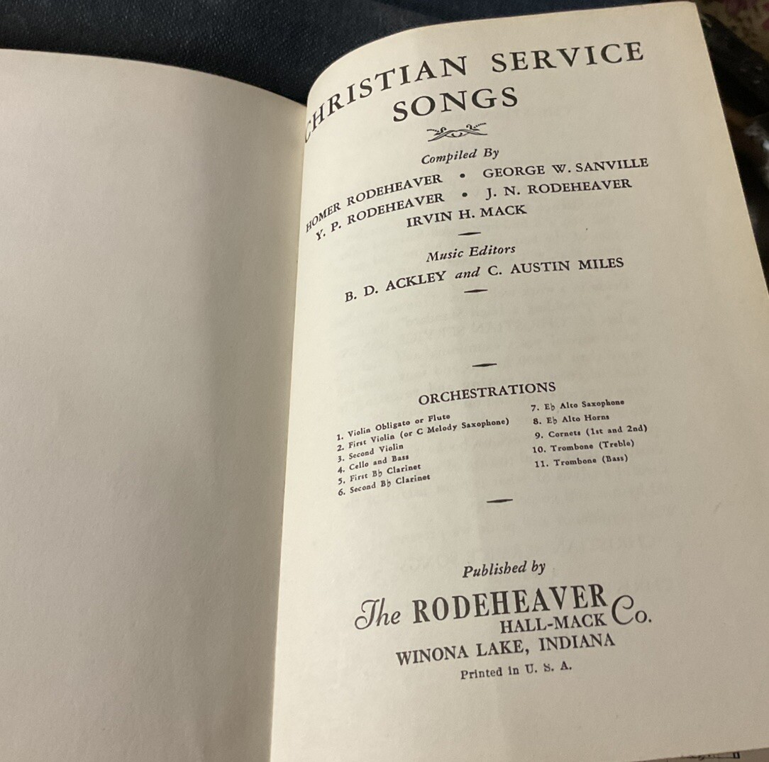Vintage 1939 Christian Service Songs Printed In USA 288 Pages 8x6x3/4 288 Pages
