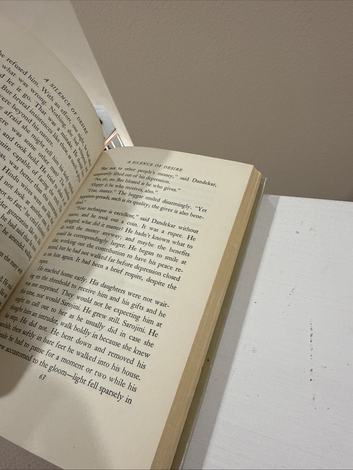 A Silence of Desire, Hardcover, 1960 Kamala Markandaya w/dust jacket Ex Library