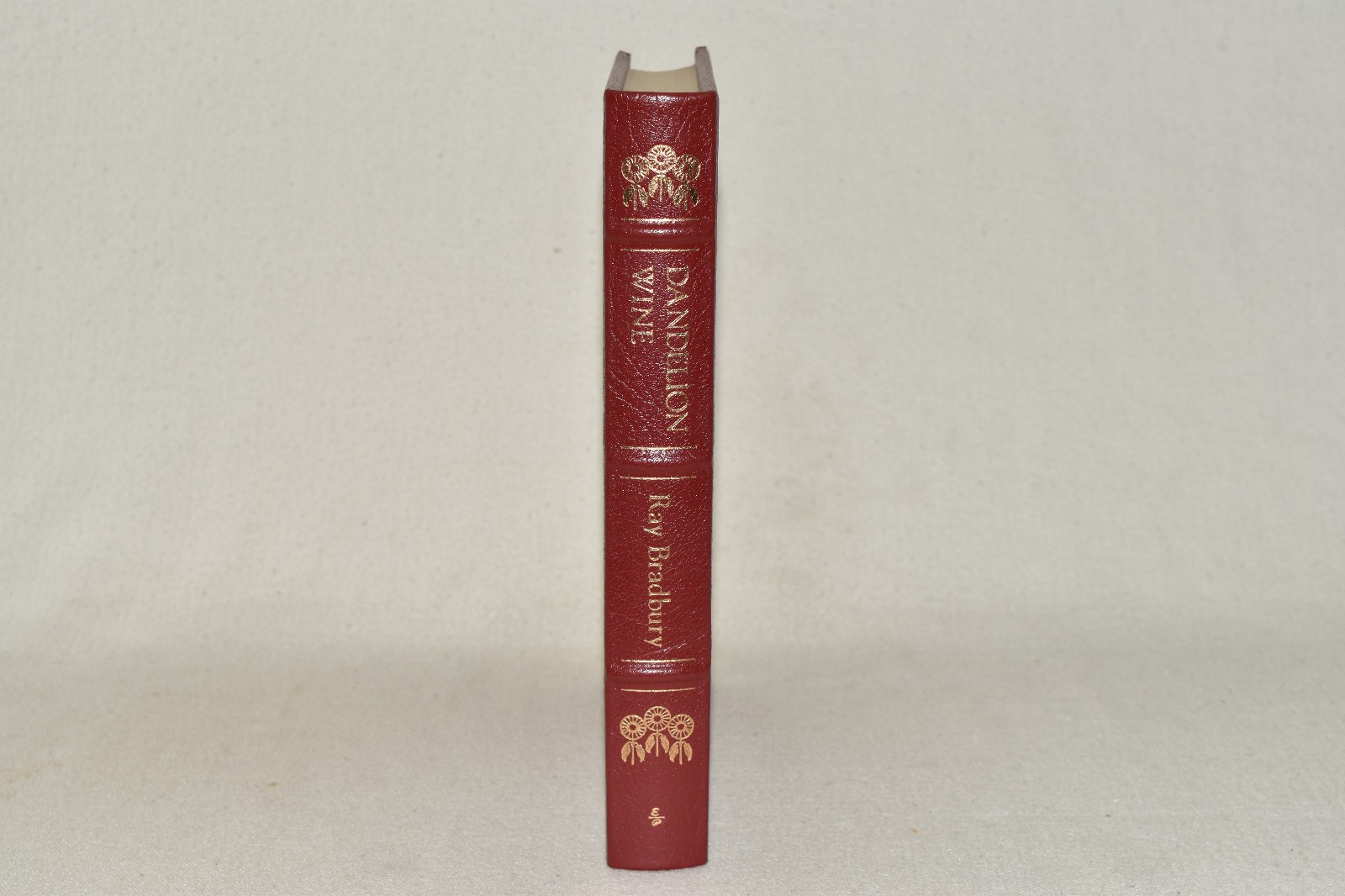 Easton Press DANDELION WINE Ray Bradbury LEATHER 2000 1ST ED Sci-Fi FINE/RARE!