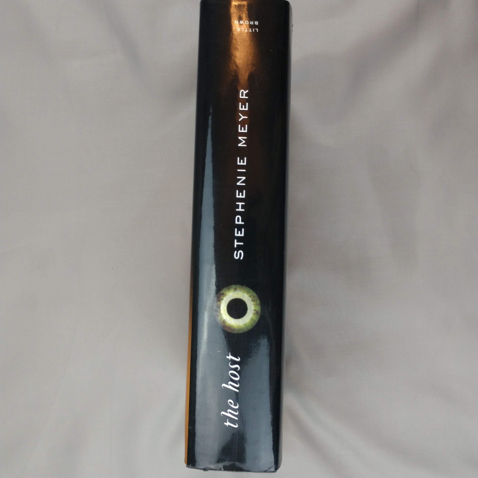 The Host Stephenie Meyer Little Brown Black HC Sci-Fi Fantasy Novel Adult