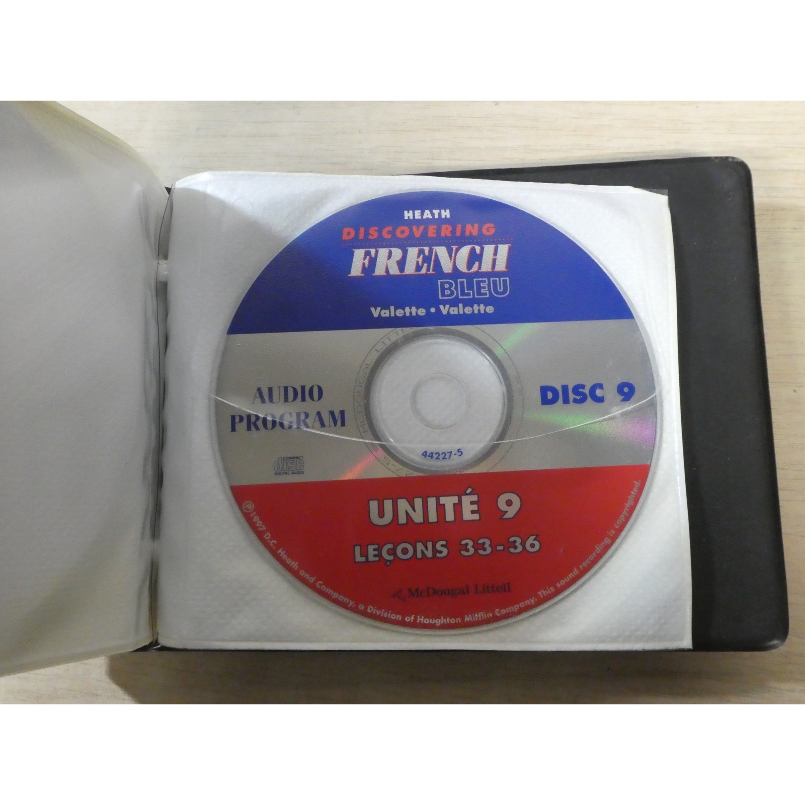 McDougal Littell Discovering French Bleu Audio Program CD Set 0-669-43496-5