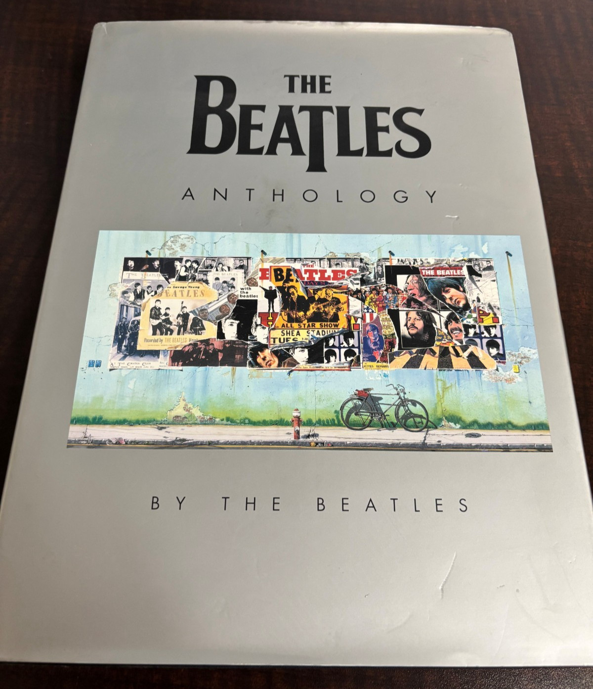 The Beatles Anthology Illustrated Hardcover Book 1st Edition 2000 FIRST PRINT