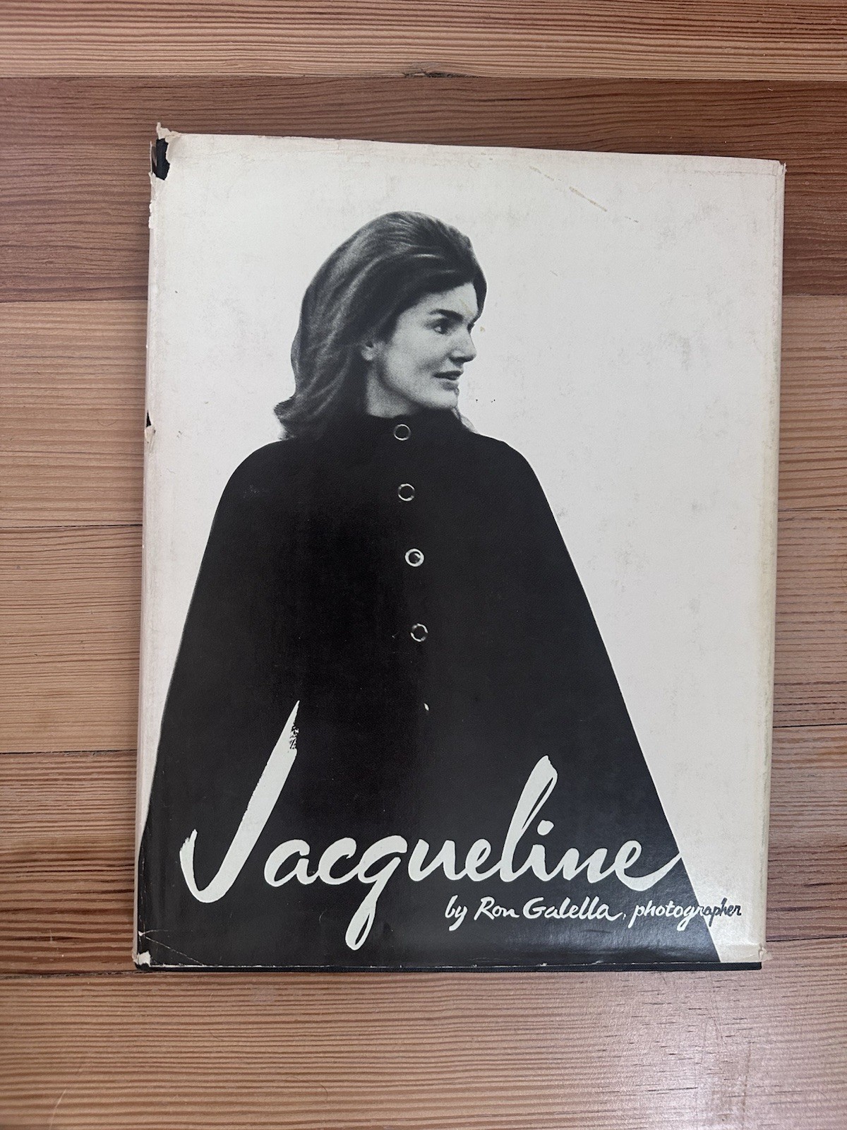 Jacqueline by Ron Galella 1974 HC DJ First Edition Jackie Kennedy Photo Book
